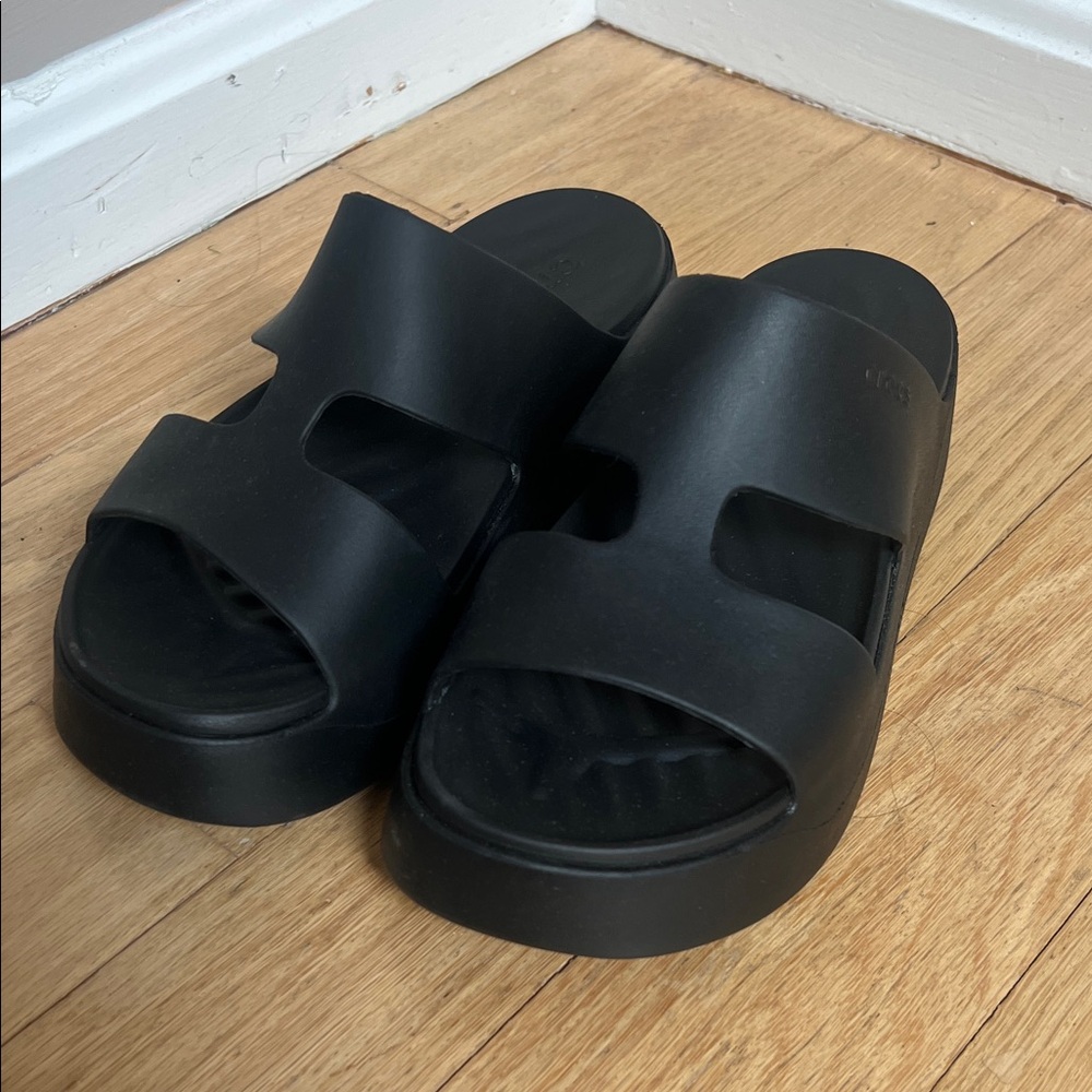 CROCS Black Platform Slides